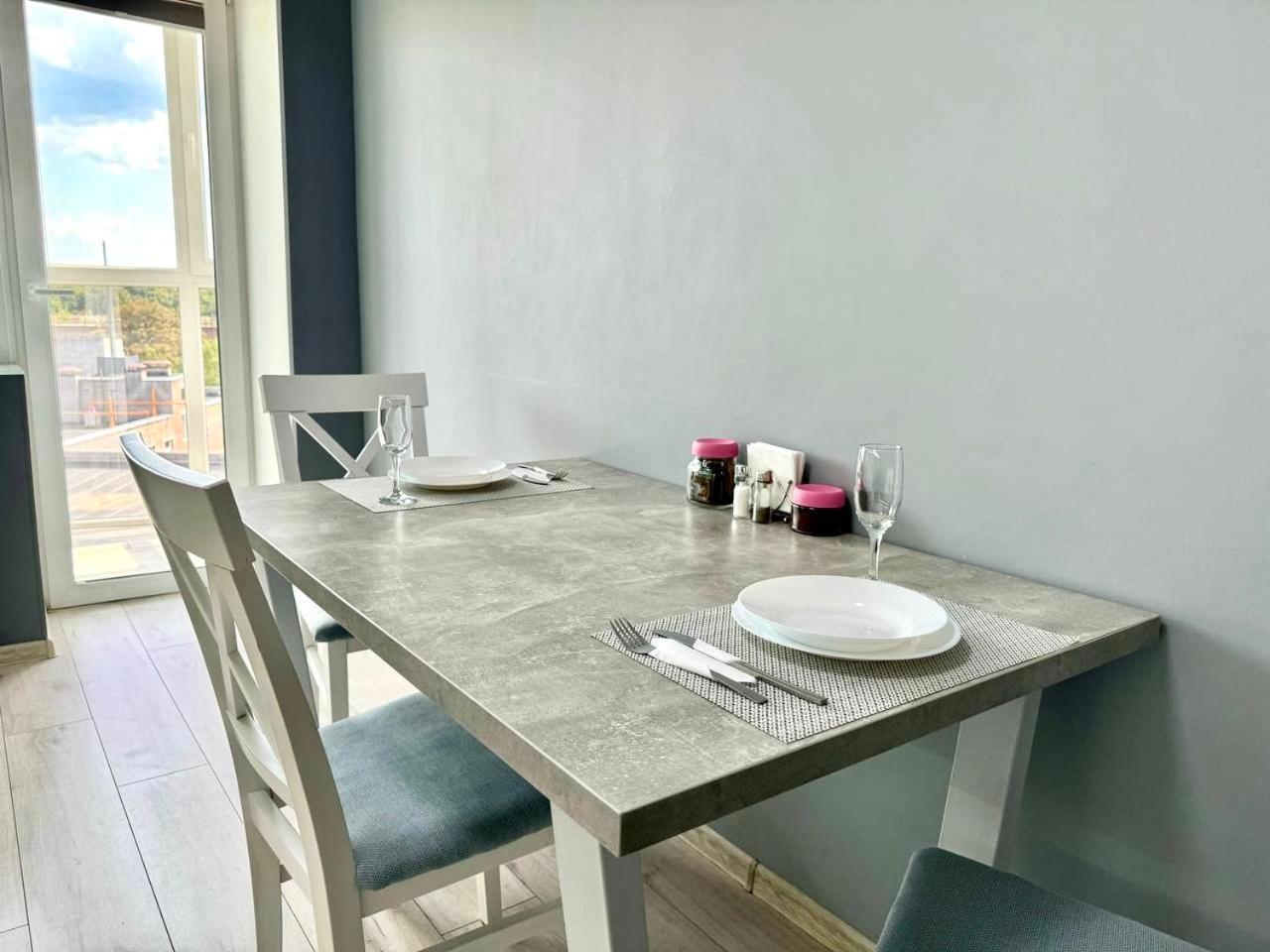 Apartment Apartpoltava: Business-class With Panoramic Balcony In Prestigious New Building *