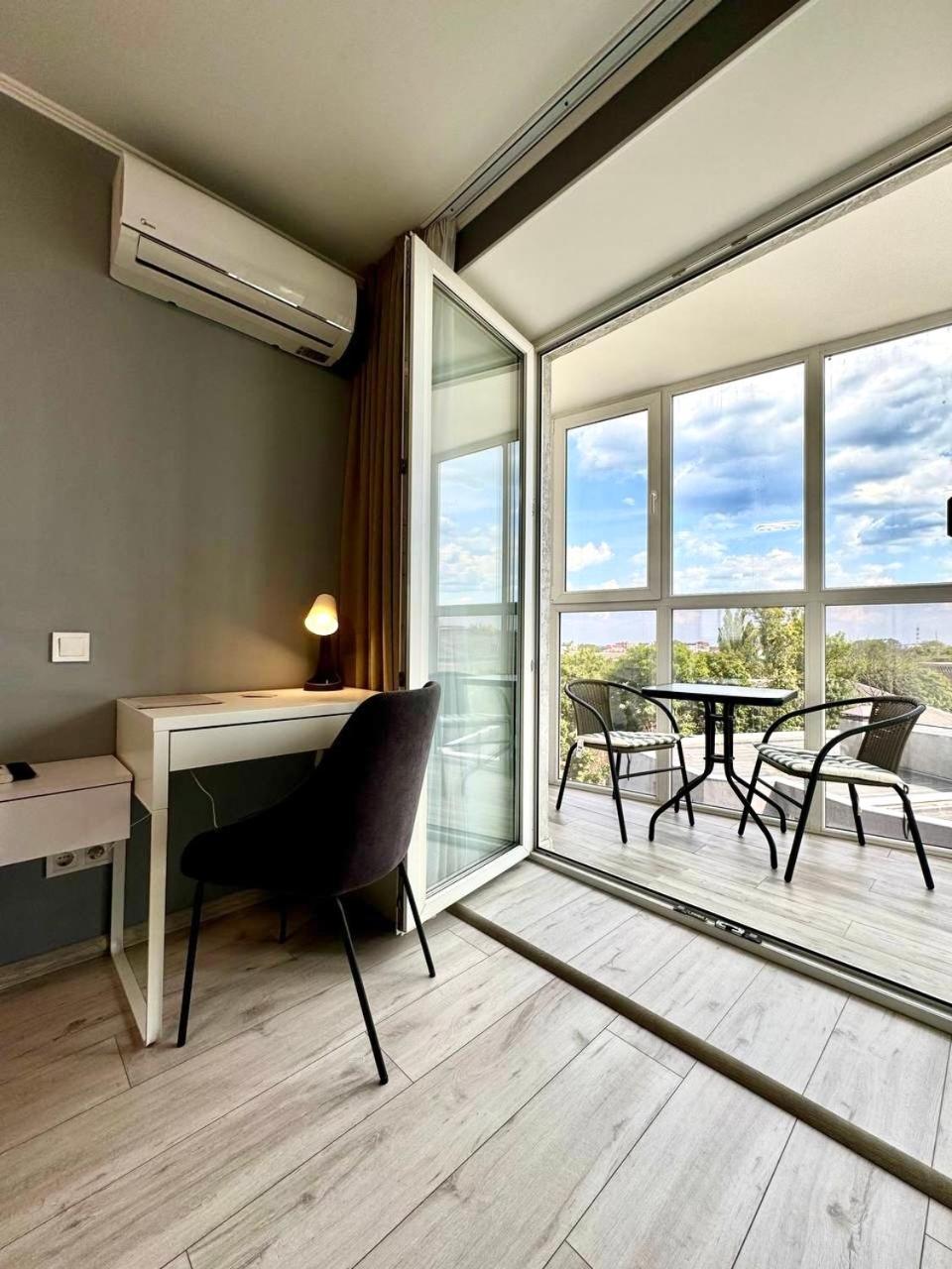 Apartpoltava: Business-class With Panoramic Balcony In Prestigious New Building * Poltava
