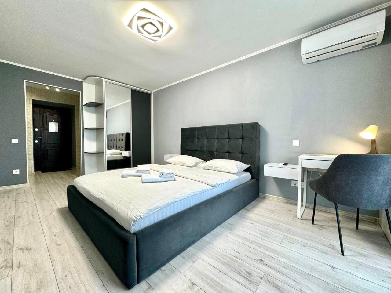 Apartpoltava: Business-class With Panoramic Balcony In Prestigious New Building Apartment *